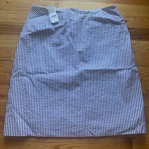 NWT Brooks Brothers seersucker skirt in size-6